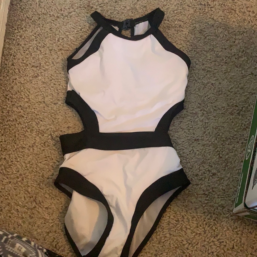 One piece swimsuit